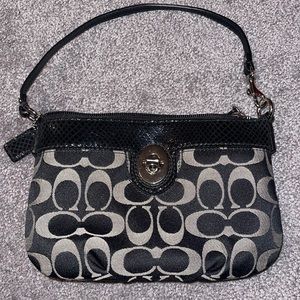 Coach Signature Clutch Mini Bag/Clutch (Black)